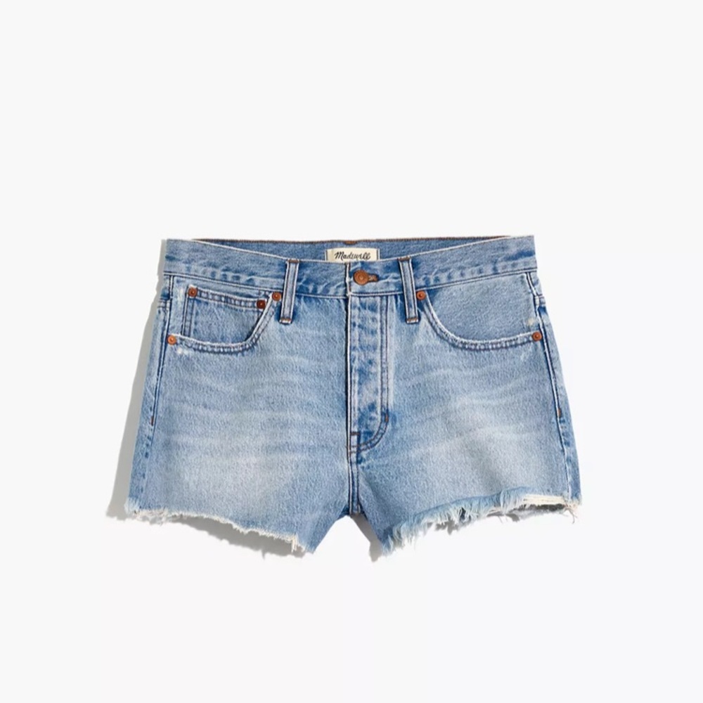 Madewell Relaxed Denim Shorts in Cedarcroft Wash 23 Light Blue